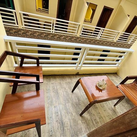 On Board Lifestyle Panglao Resort Екстер'єр фото