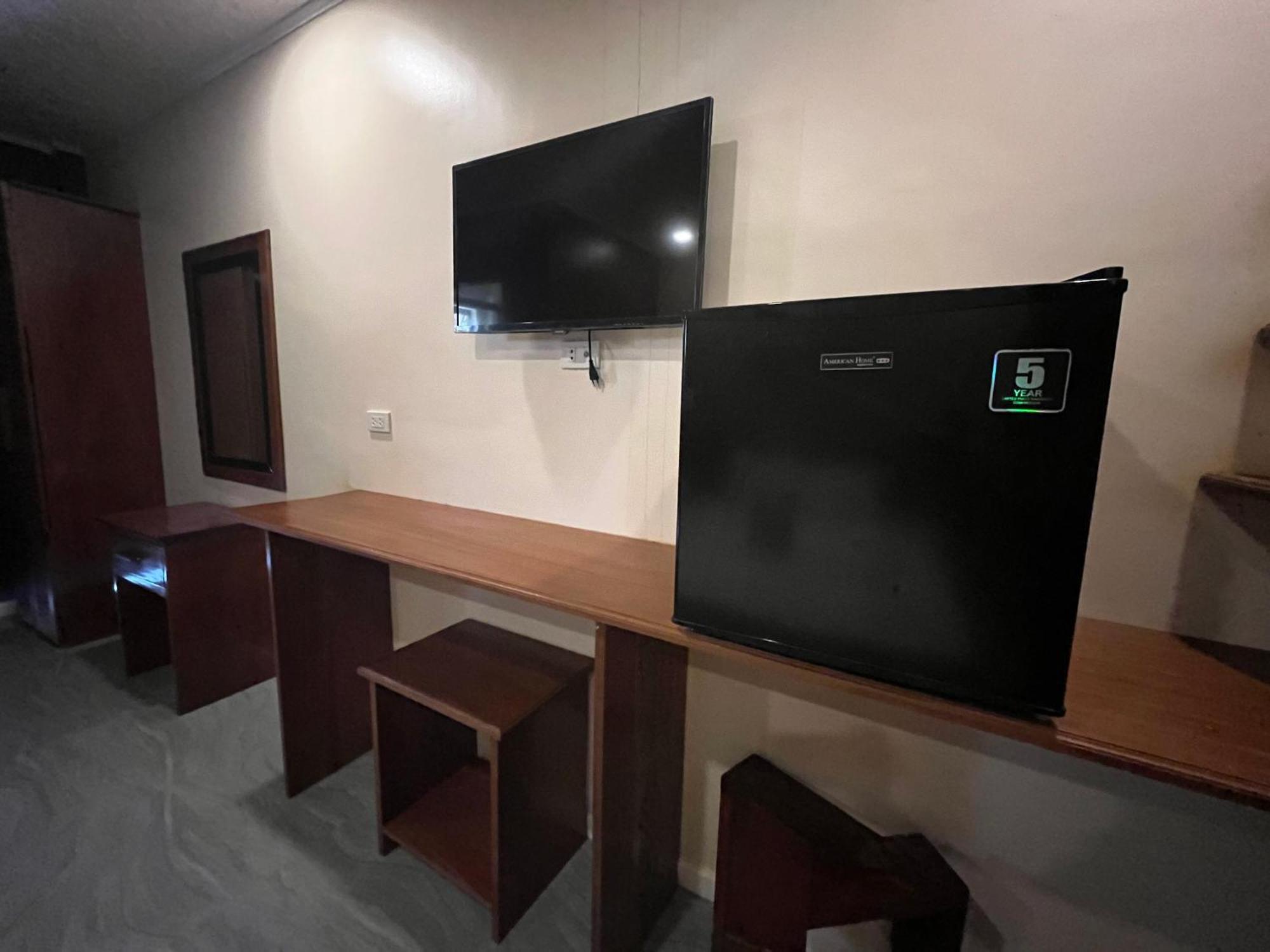 On Board Lifestyle Panglao Resort Екстер'єр фото