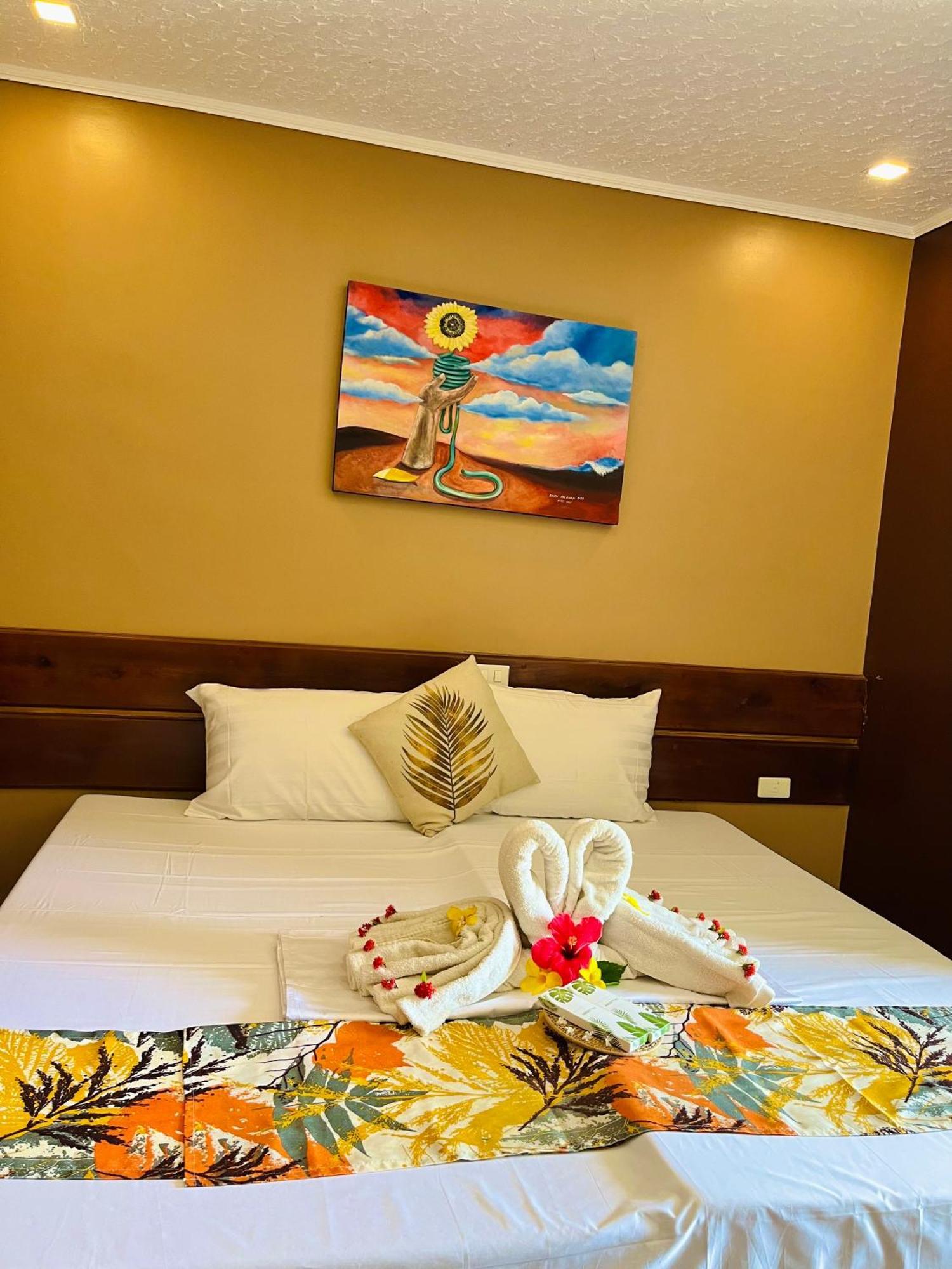 On Board Lifestyle Panglao Resort Екстер'єр фото
