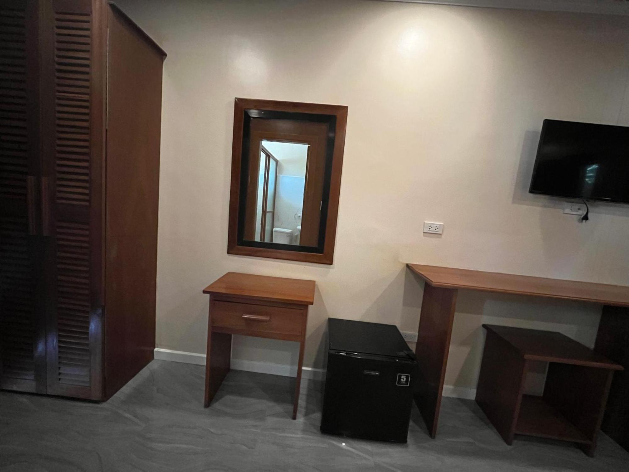 On Board Lifestyle Panglao Resort Екстер'єр фото