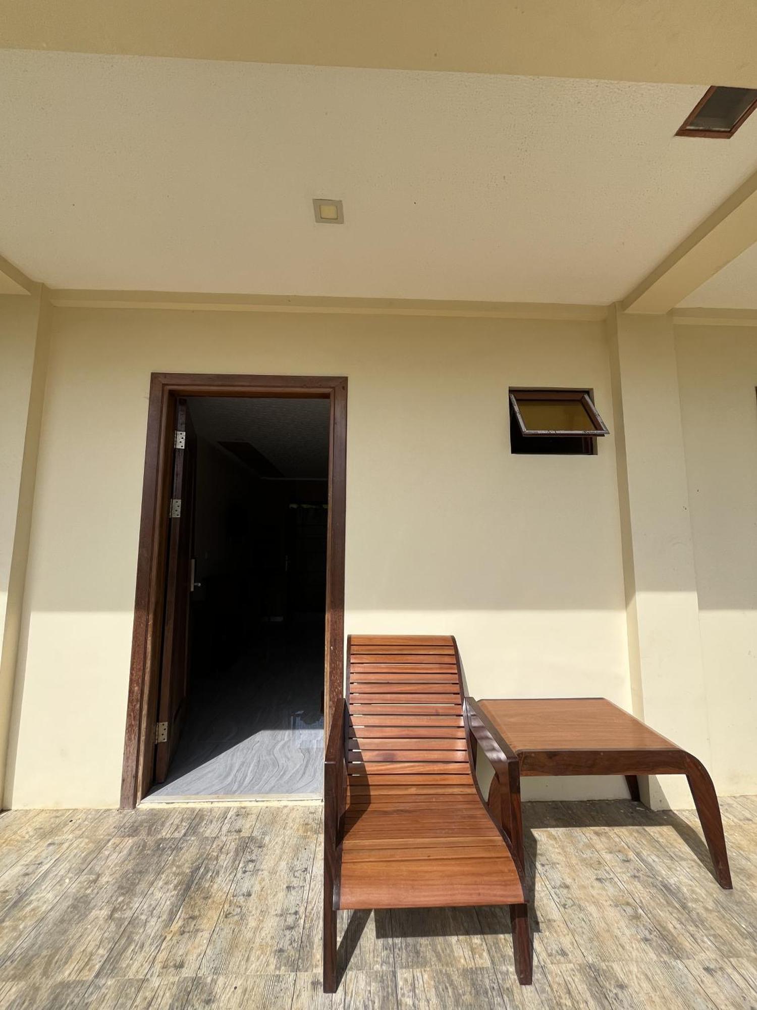 On Board Lifestyle Panglao Resort Екстер'єр фото