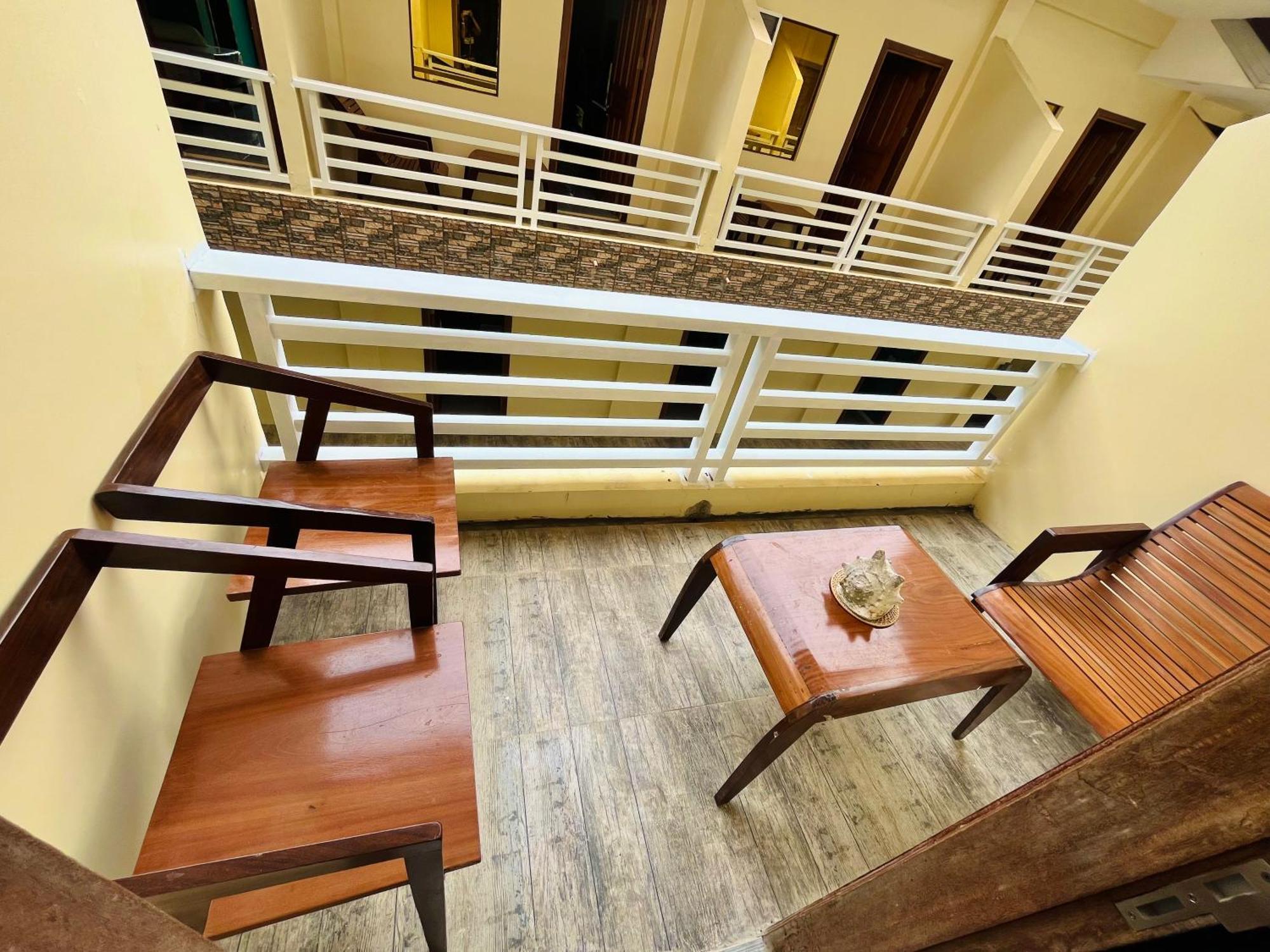 On Board Lifestyle Panglao Resort Екстер'єр фото